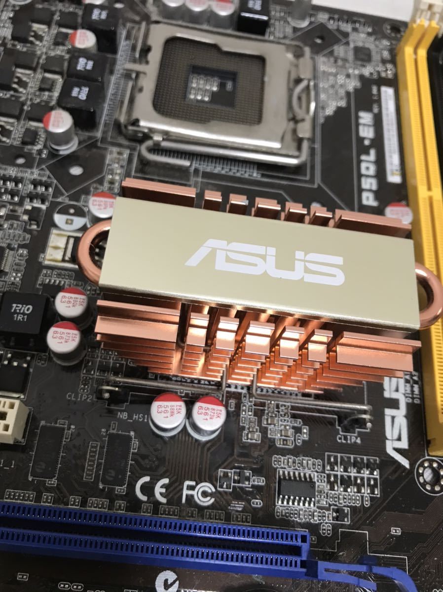 ASUS アスース P5QL-EM マザーボード MICRO ATX 未チェック ジャンク_画像2