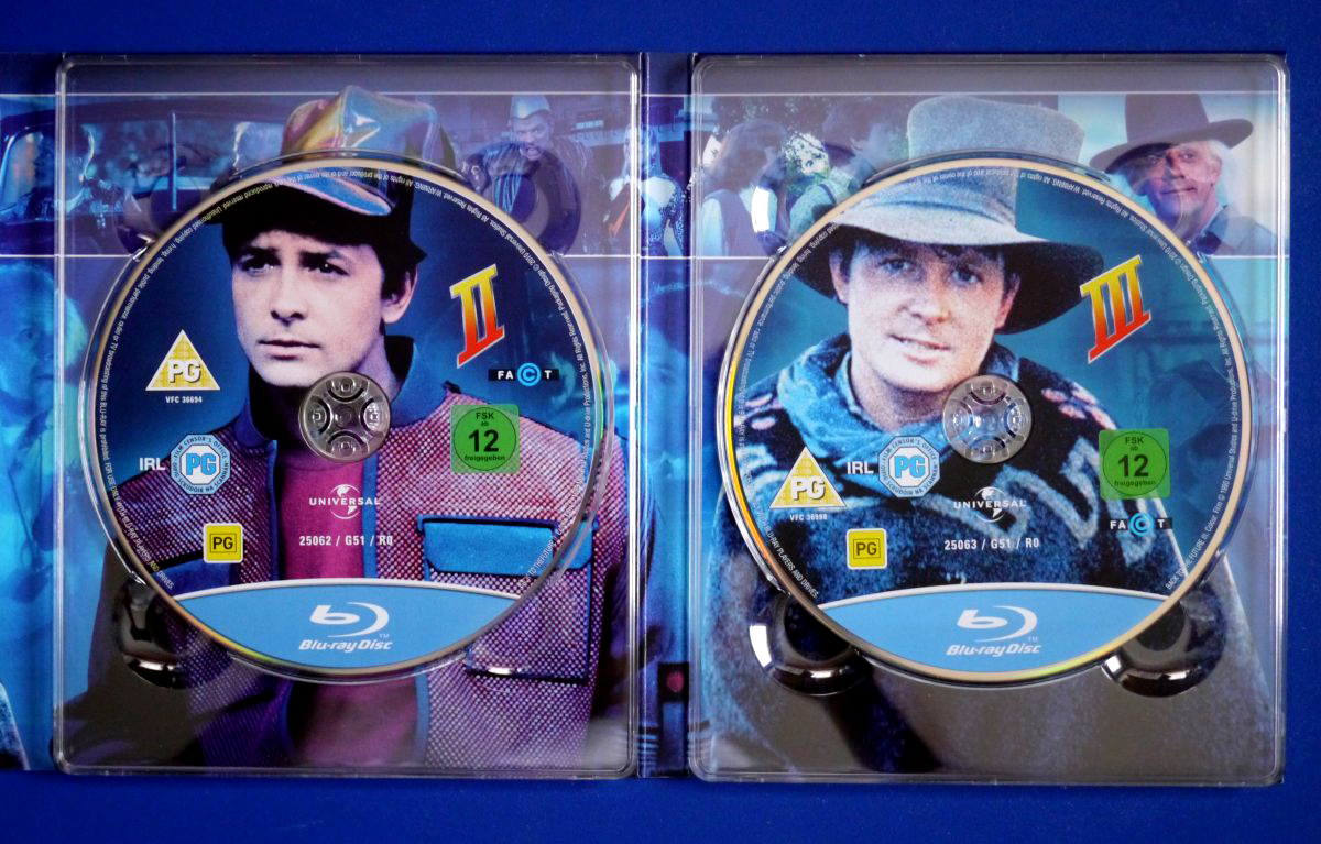 Blu-ray「バック・トゥ・ザ・フューチャー TRILOGY BOX [UK版]」25th Anniversaryと同一内容_画像4