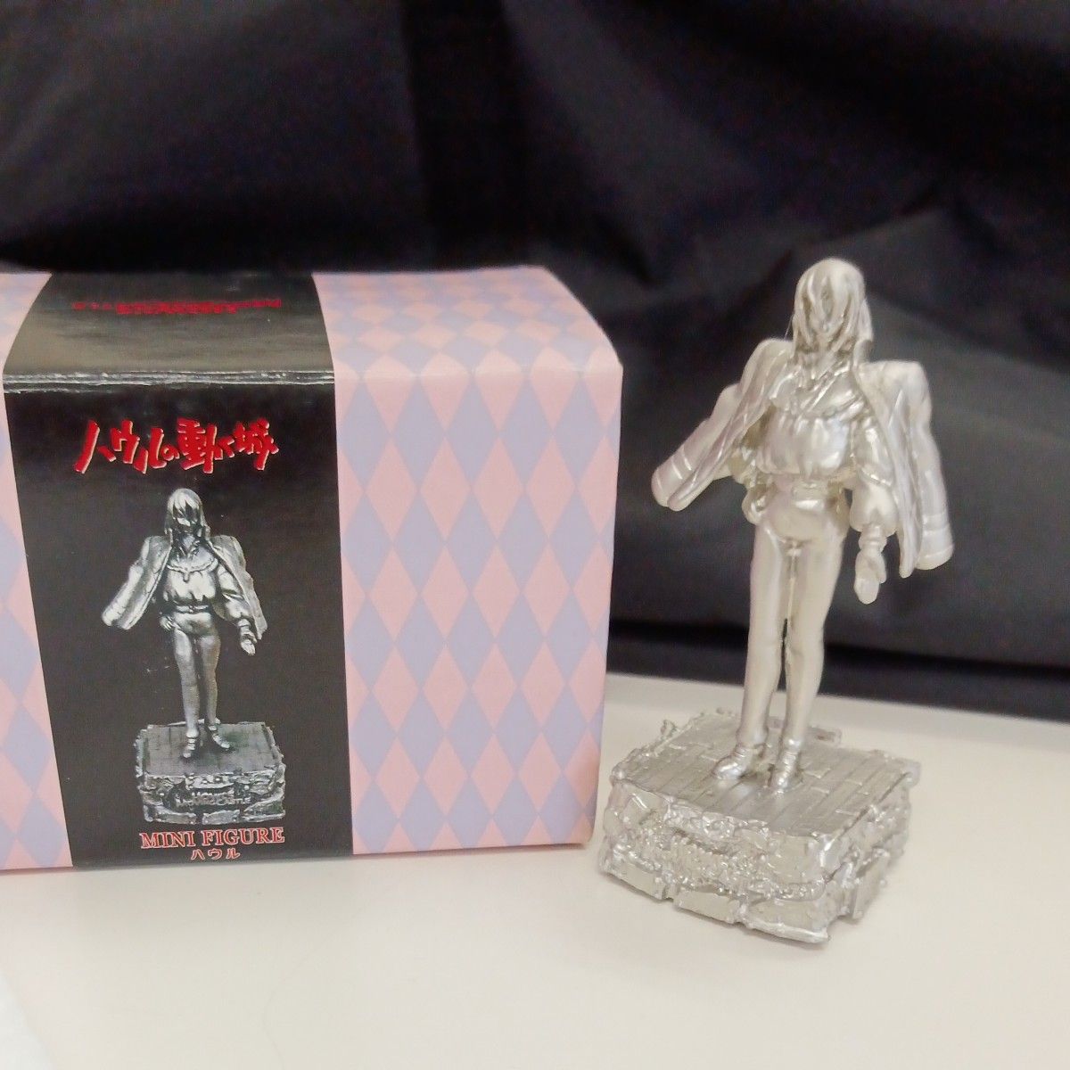 ハウルの動く城 ミニフィギュア 10個セット 未使用品 未使用 スタジオジブリ ハウルの動く城 ミニフィギュア|Yahoo