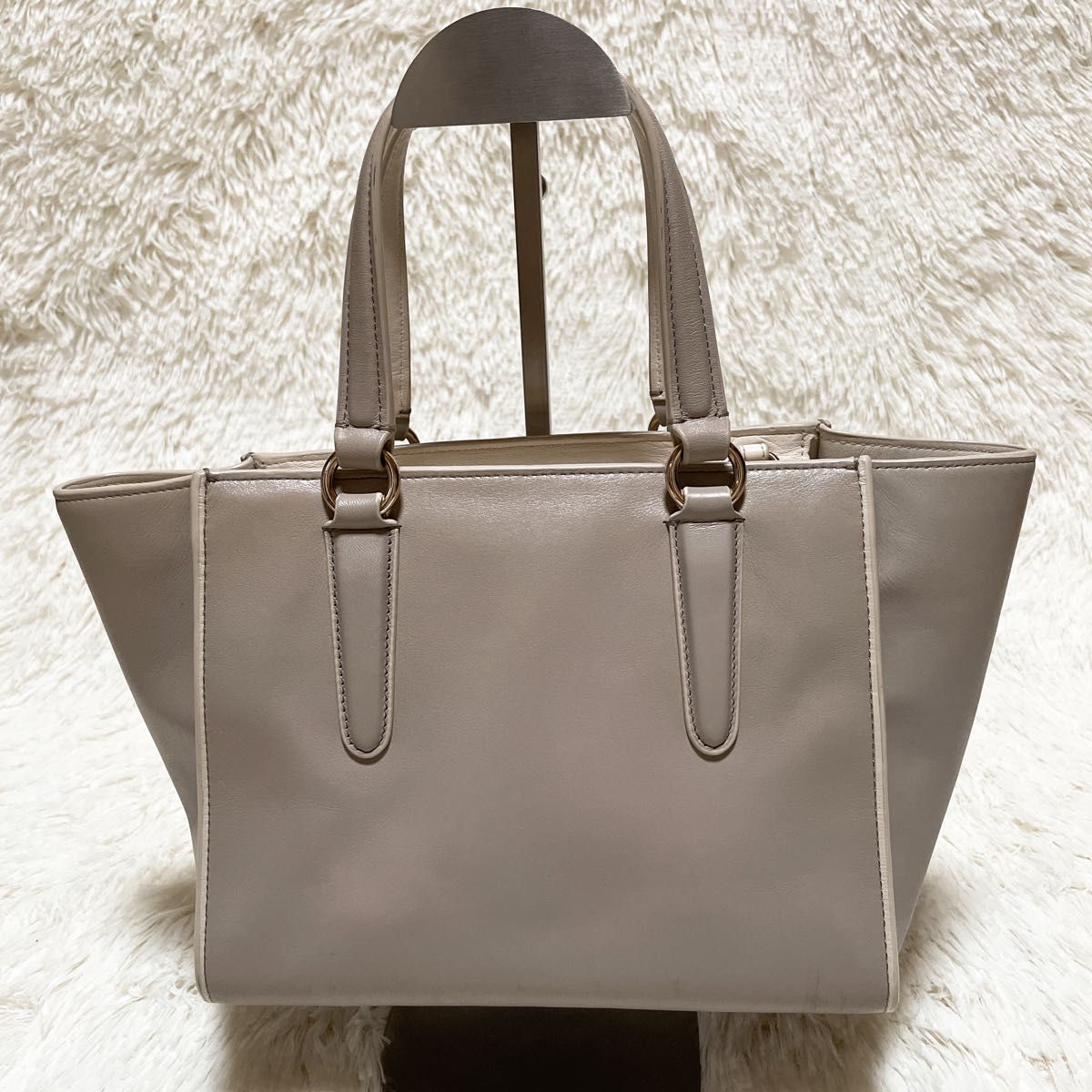 【美品】コーチ 2way ショルダーバッグトート シグネチャー 馬車金具斜め掛け 美品 2way COACH コーチ ショルダーバッグ クロスボディバッグ