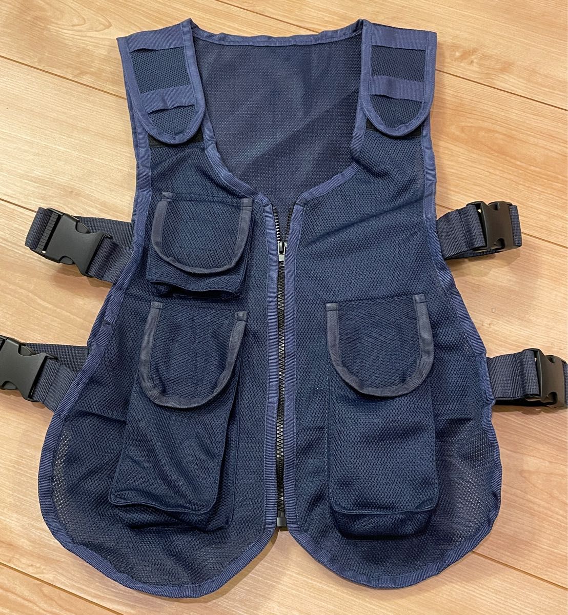 【単品】ベスト 耐刃防護衣風 耐刃機能無 警察グッズ 個人装備 サバゲー 制服 ベスト単品 耐刃機能無 警察グッズ 個人装備 サバゲー