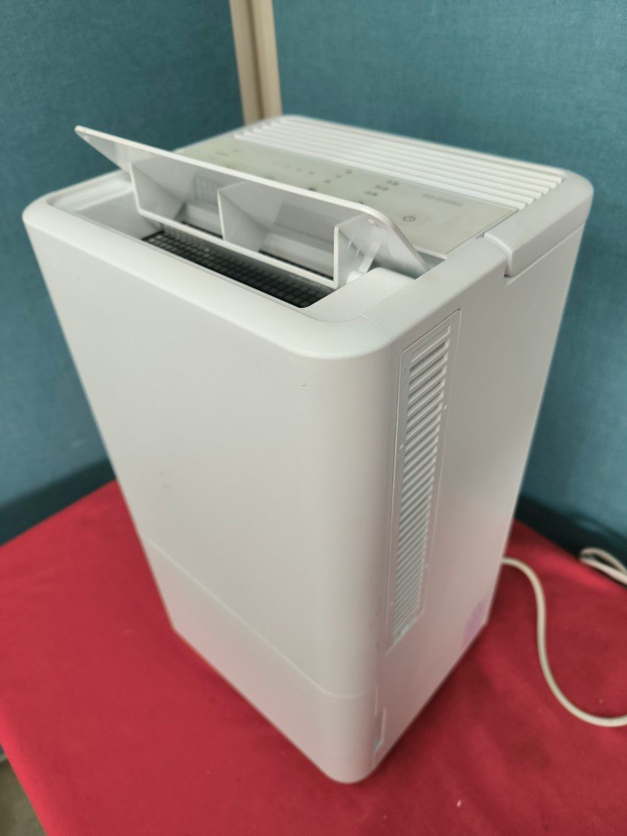 【未使用品、2023年製】アイリスオーヤマ コンパクトクーラーICA-0301G 2023年製美品 アイリスオーヤマ コンパクトクーラーICA-0301G