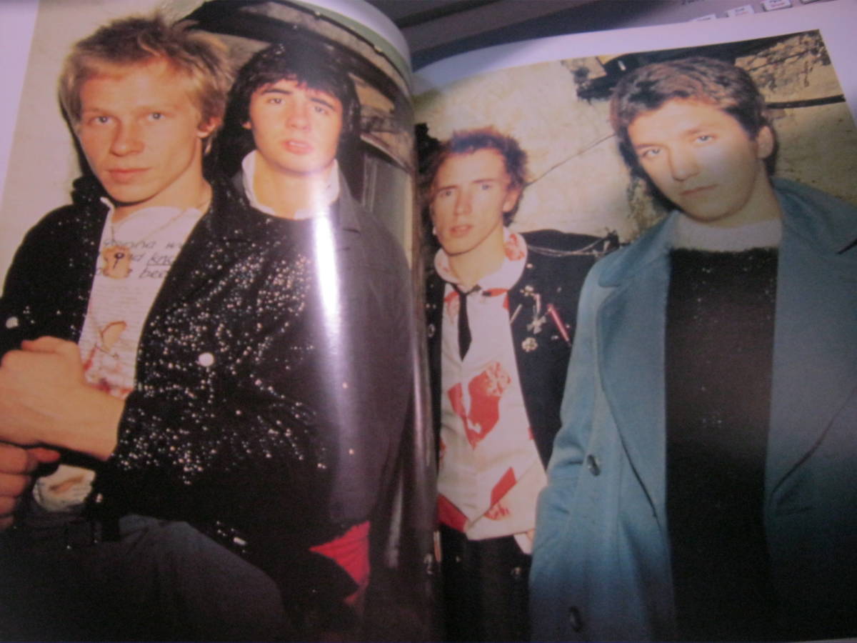 SEX PISTOLS セックスピストルズ / CHAOS! 輸入写真集 JOHNNY ROTTEN SID VICIOUS STEVE JONES PAUL COOK_画像3