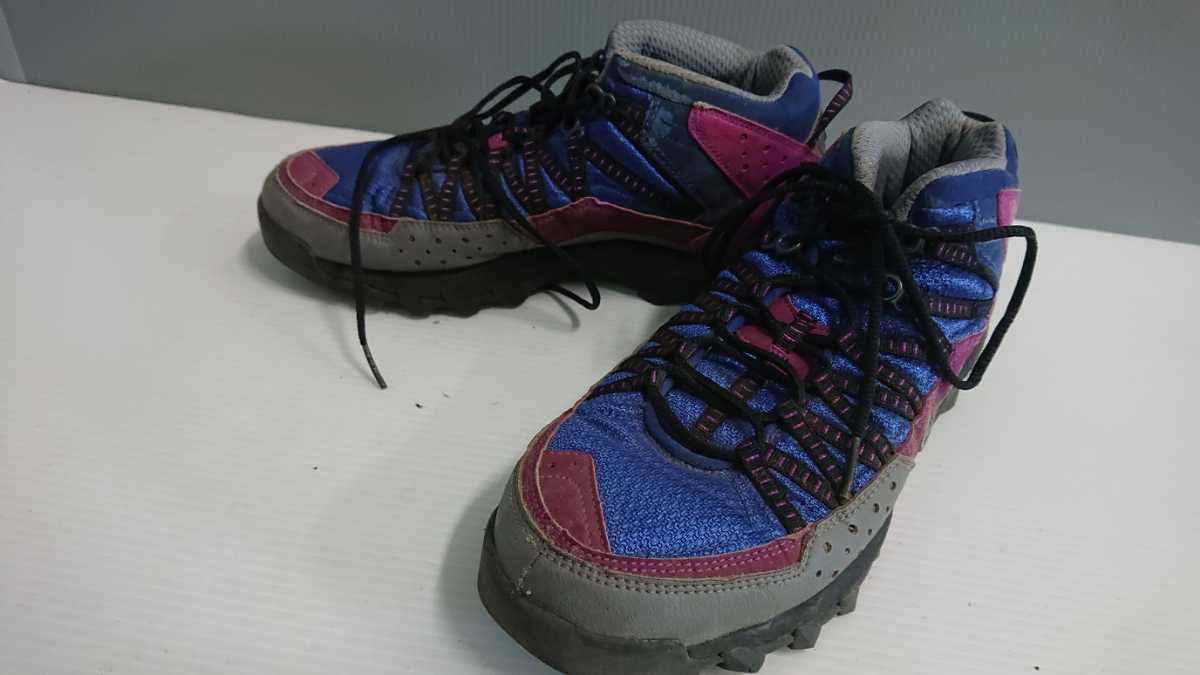 ナイキ NIKE　ACG　　トレッキングシューズ　ゴアテックス　　登山　25.5ｃｍ