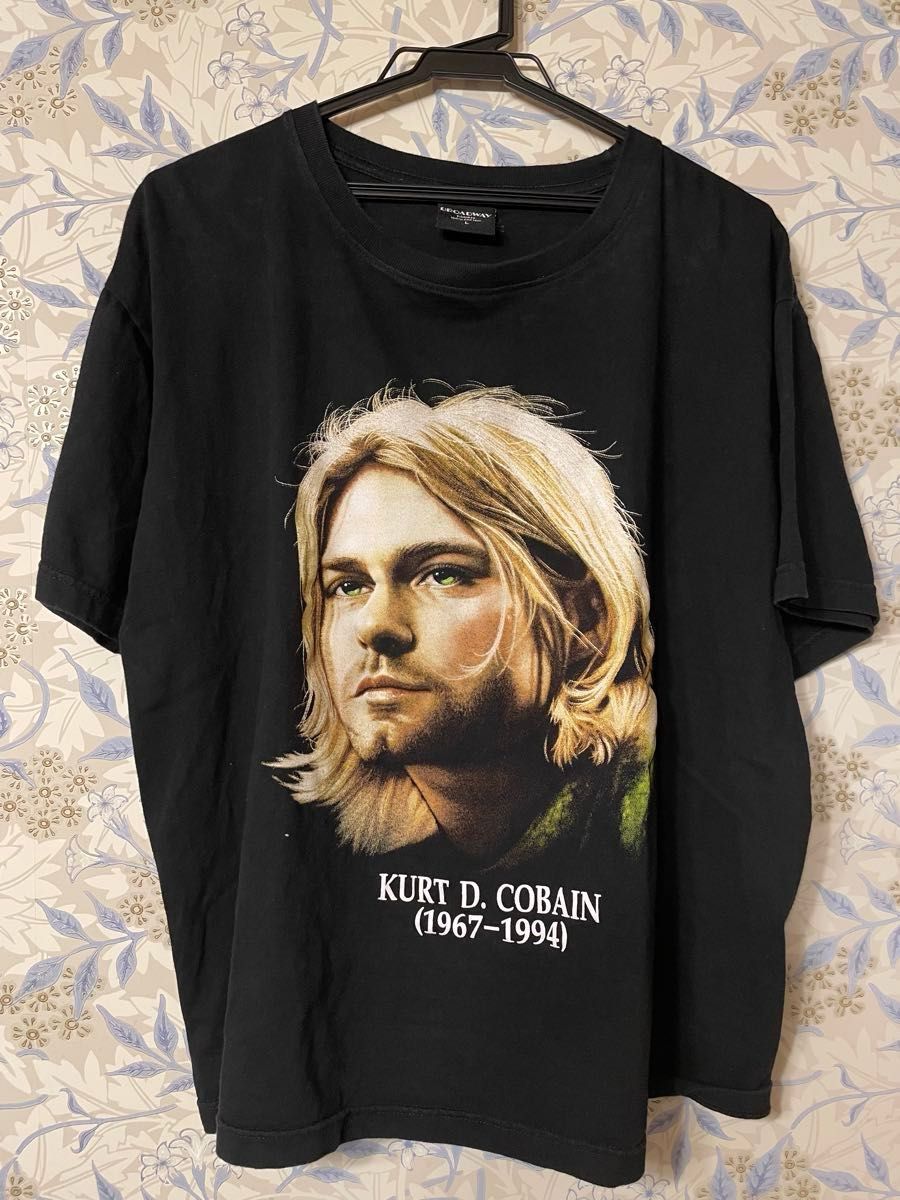カードコバーン追悼カレンダー カート・コバーン Tシャツ 追悼 Lサイズ|Yahoo!フリマ(旧