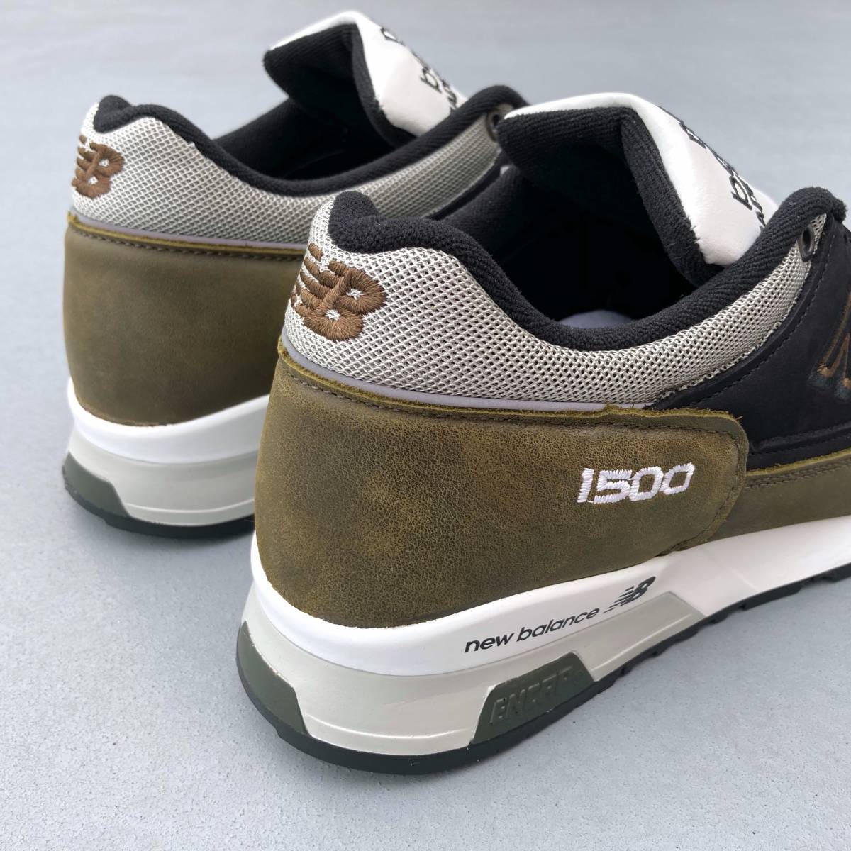 展開店舗限定モデル UK製 NEW BALANCE M1500TGG GREEN US8D 26cm 30th記念 オリーブ×ブラック×グレー 新品 イギリス製 英国製 レザー