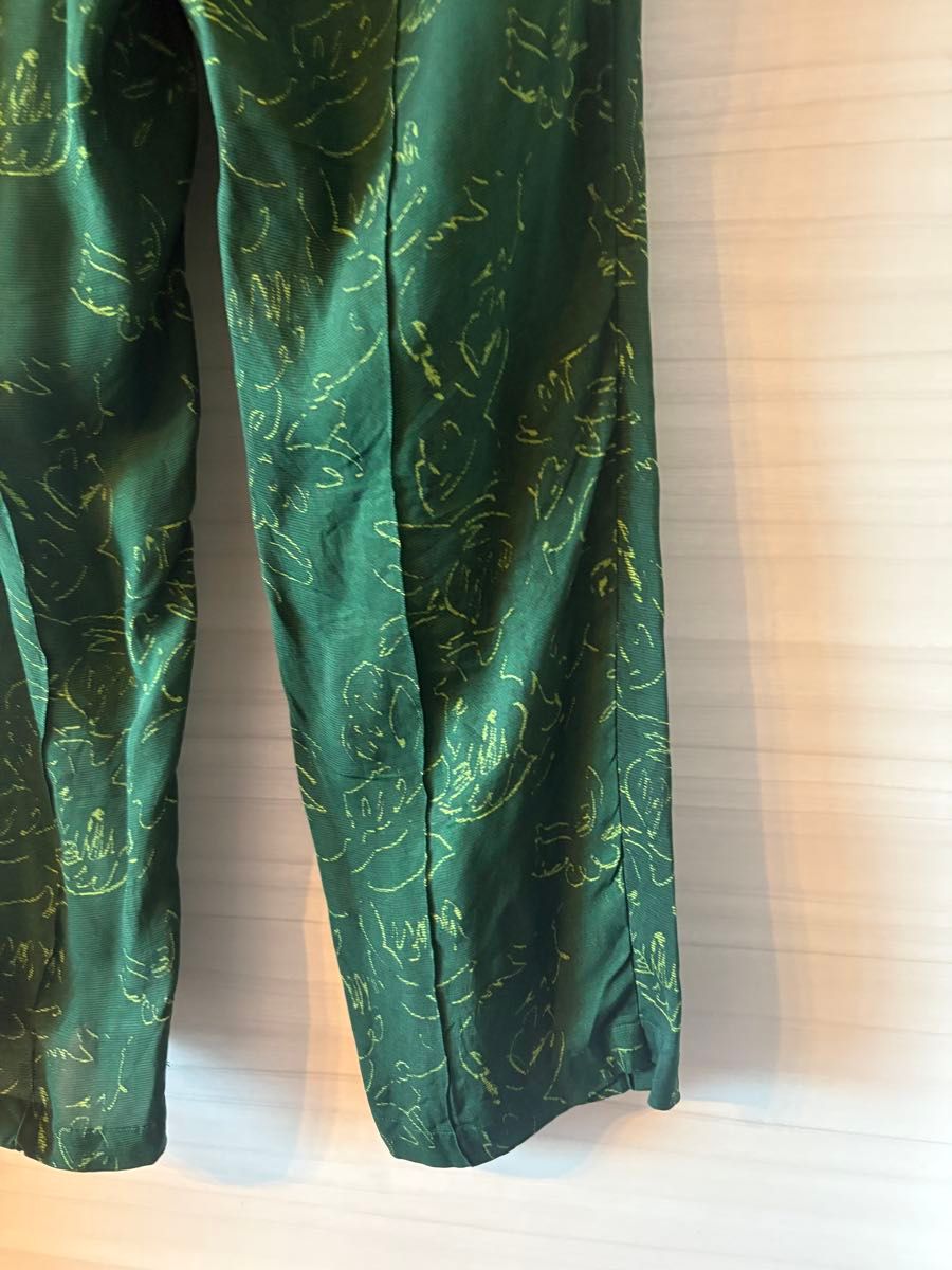TOGA トーガ パンツ(その他) 緑 34(XS位) 0303625F0019 Toga トーガ 34 ペイズリー柄 スラックス パンツ 美品|Yahoo