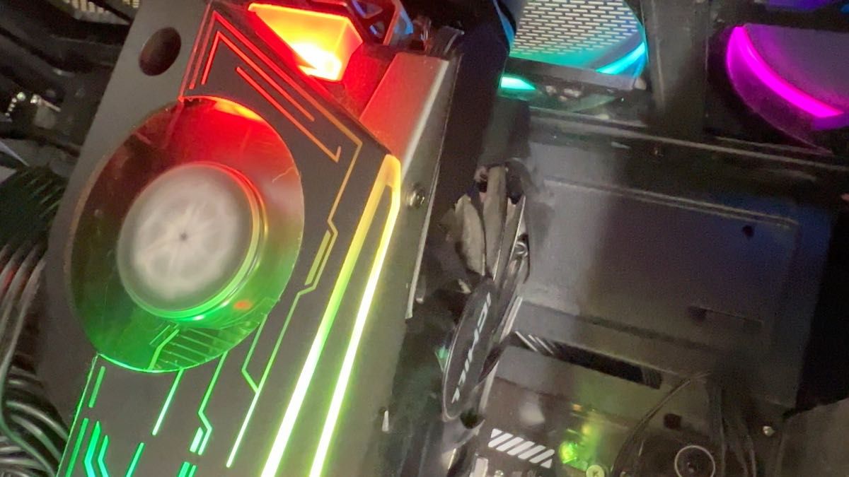 ジャンク INNO3D GEFORCE RTX 3070 ICHILL X4グラフィックボード (箱無し)