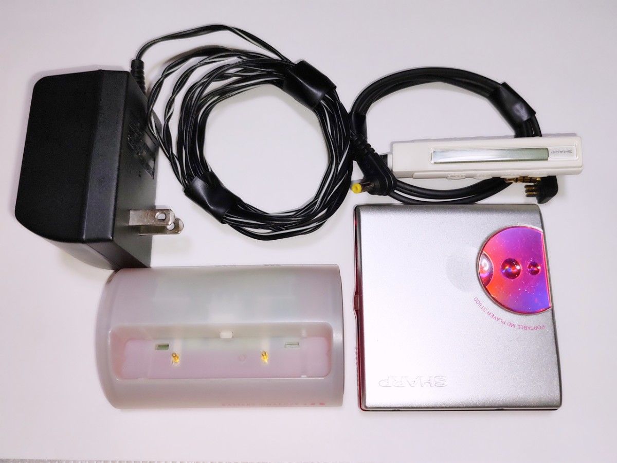 【ジャンク】SHARP ポータブルMDプレーヤー MD-ST500-P ピンク MDプレーヤー】SHARP MD-ST500 MD ポータブル ピンク リモコン
