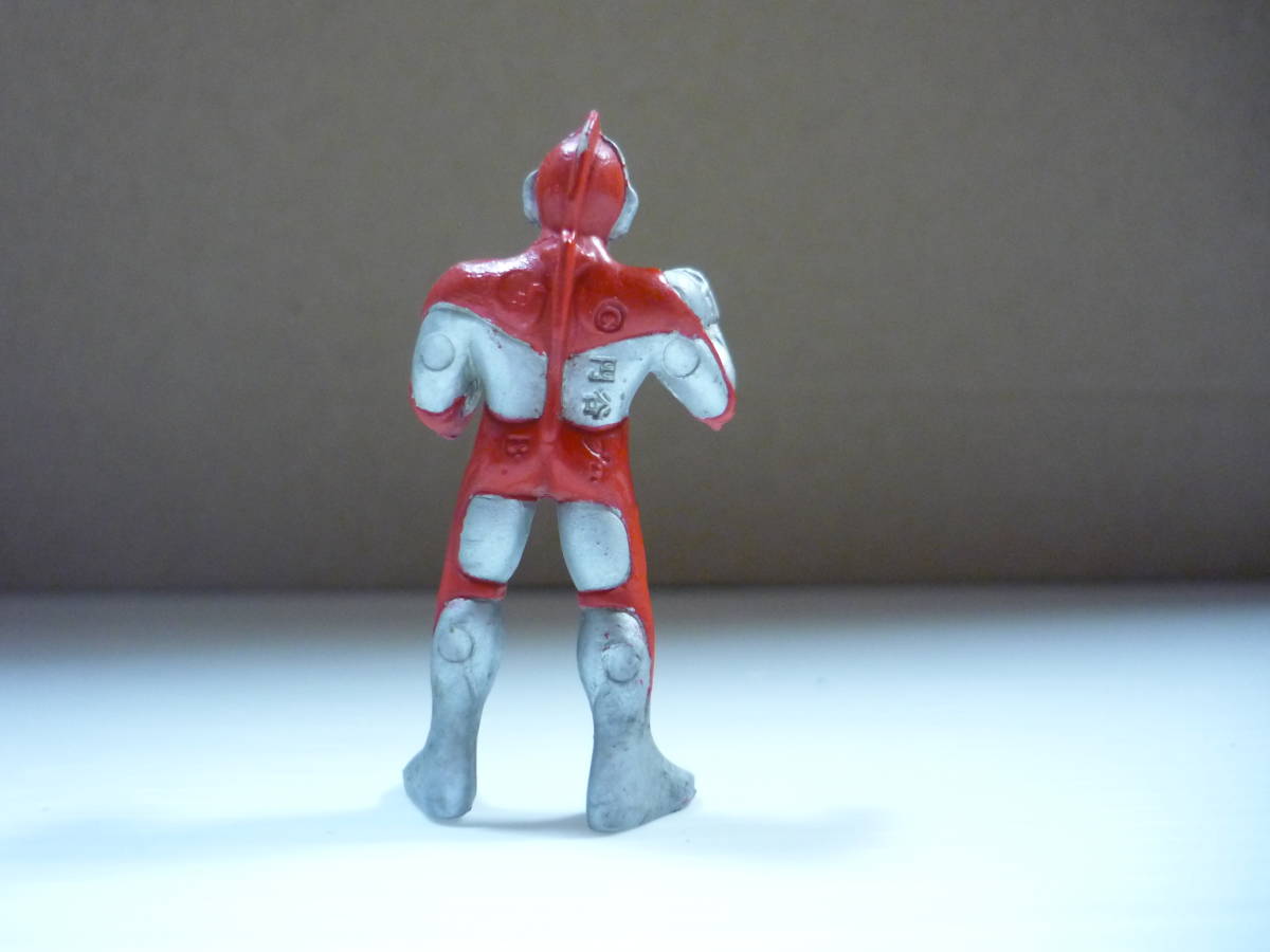 人形 ウルトラマンパワード フィギュア / ソフビ ウルトラマン 人形 ウルトラマンパワード フィギュア / ソフビ ウルトラマン
