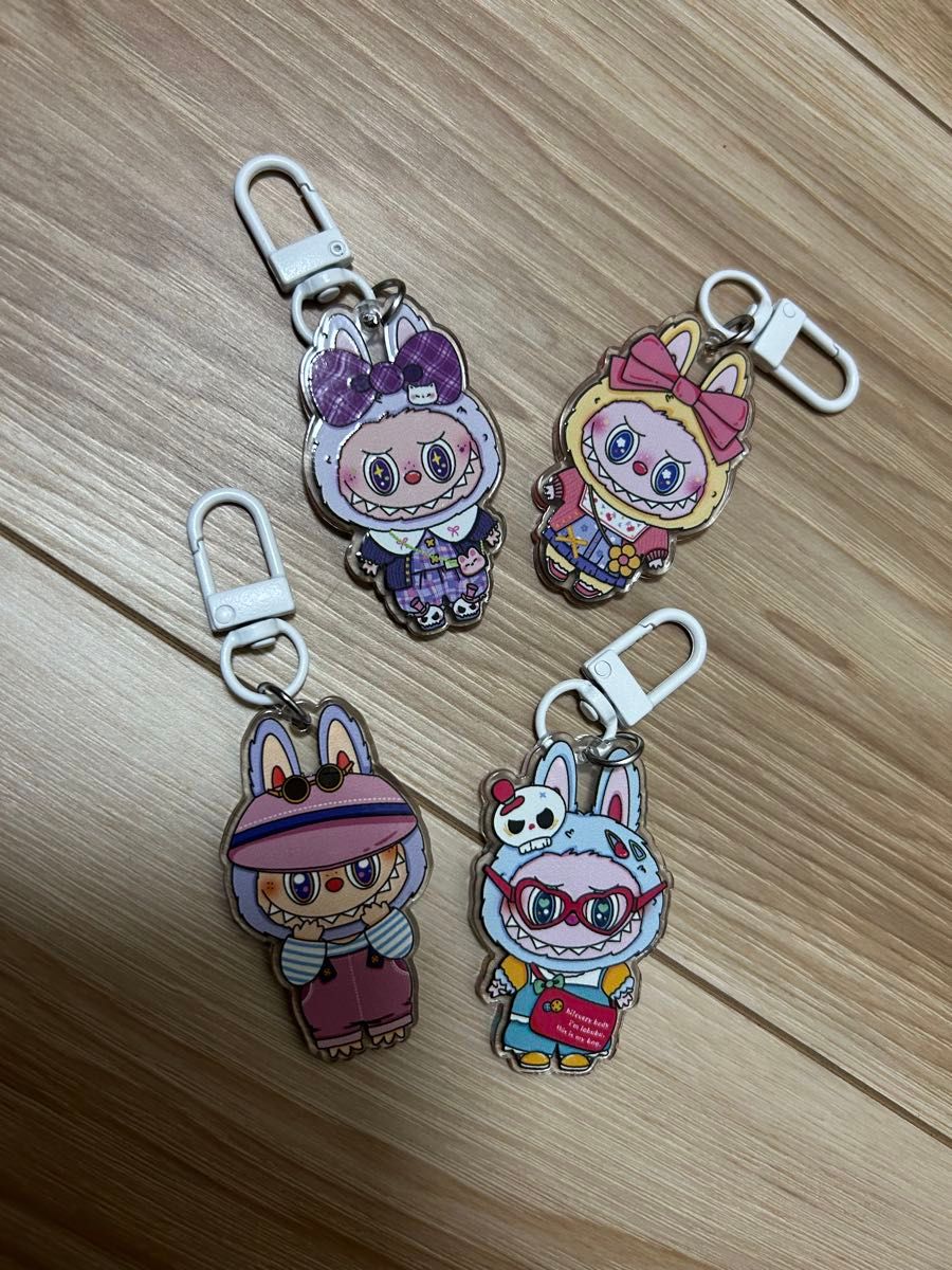 キーホルダー・アクリルキーホルダー Labubu labubu ラブブ アクリルキーホルダー 4個セット|Yahoo!フリマ