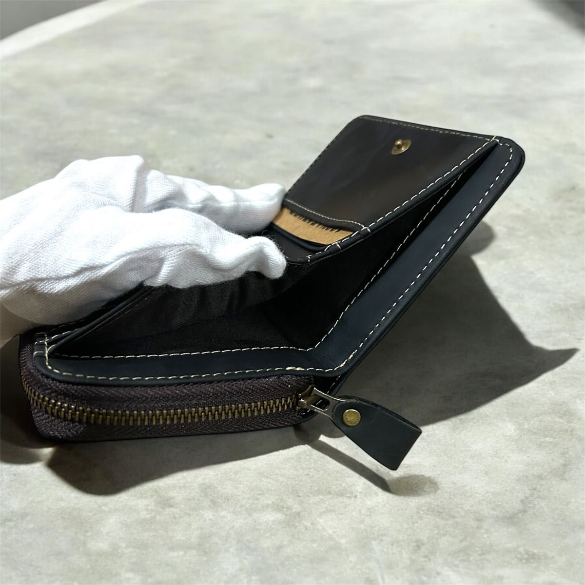 ドルチェ&ガッバーナ カーフレザー三つ折り財布 ブラック 本革 折りたたみ財布/レザー/コンパクト/革財布/ブラック 牛革