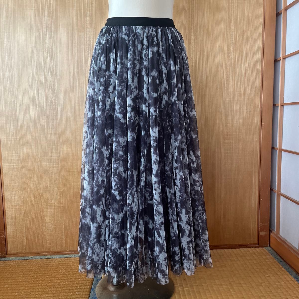 定価18500円【新品】スコットクラブ ヤマダヤ★Wゴムボタニカルスカート・黒 美品 グランターブル ロングスカート 黒系 スコットクラブ