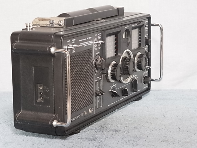 Bibian 比比昂- SANYO【RP8880 (UM)】欧州仕様旅行ラジオ分解 Bibian 比比昂- SANYO【RP8880 (UM)】欧州仕様旅行ラジオ分解