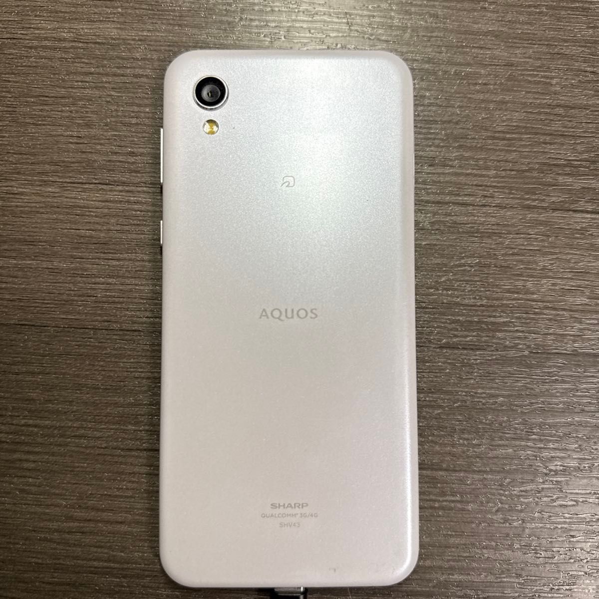 AQUOS - AQUOS  sense2 au SIMロック解除済み　SIMフリー AQUOS au SIMフリー sense2 SHARP SIMロック解除済み SHV43