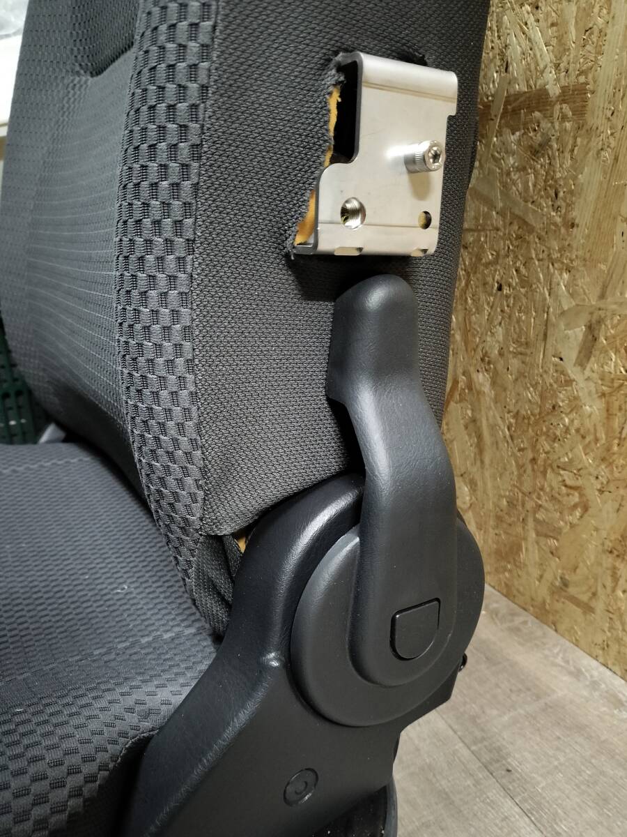 ハイゼットジャンボ(S500P,S510P)用アームレスト取付ブラケット_画像5