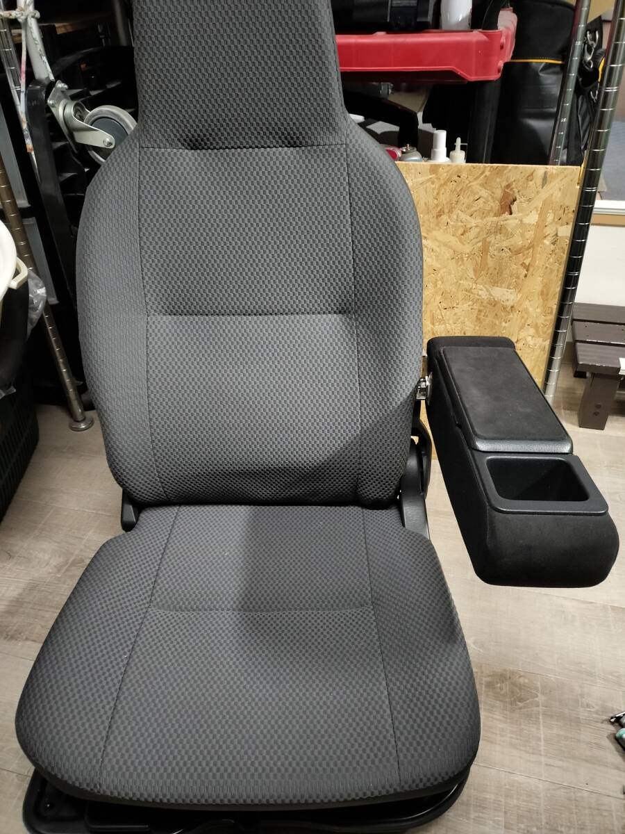 ハイゼットジャンボ(S500P,S510P)用アームレスト取付ブラケット_画像9