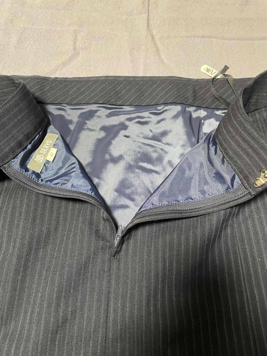 ※Cランク※【中古】SERVO_17号_後ろマーメイドスカート (紺系 ストライプ)GSKL1758/かわいい会社事務服/おしゃれOL制服 _画像5