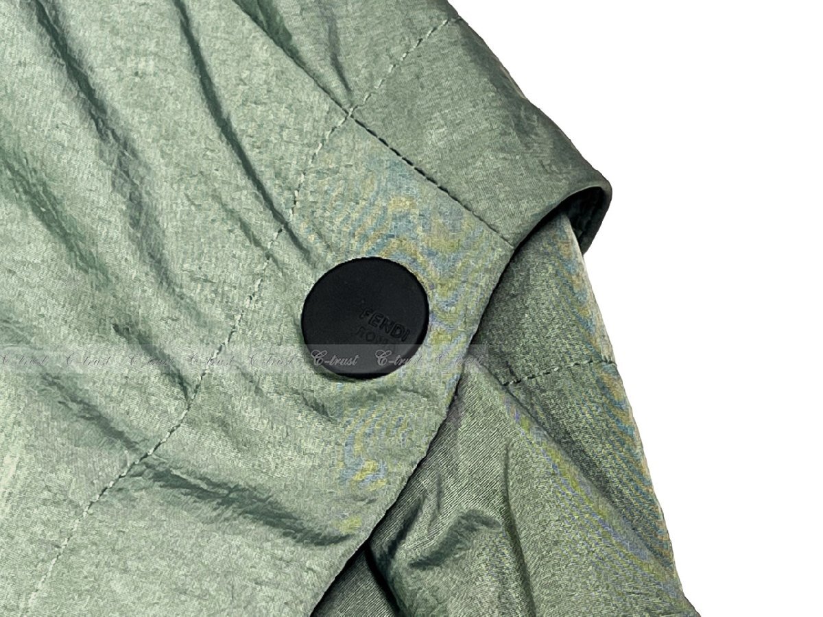 J786(48).. FENDI フェンディ スタジャン ブルゾン FF ロゴ イタリア製 FAA815 A53Q F1DS9 ★ BLACK × SAGE GREEN_画像6