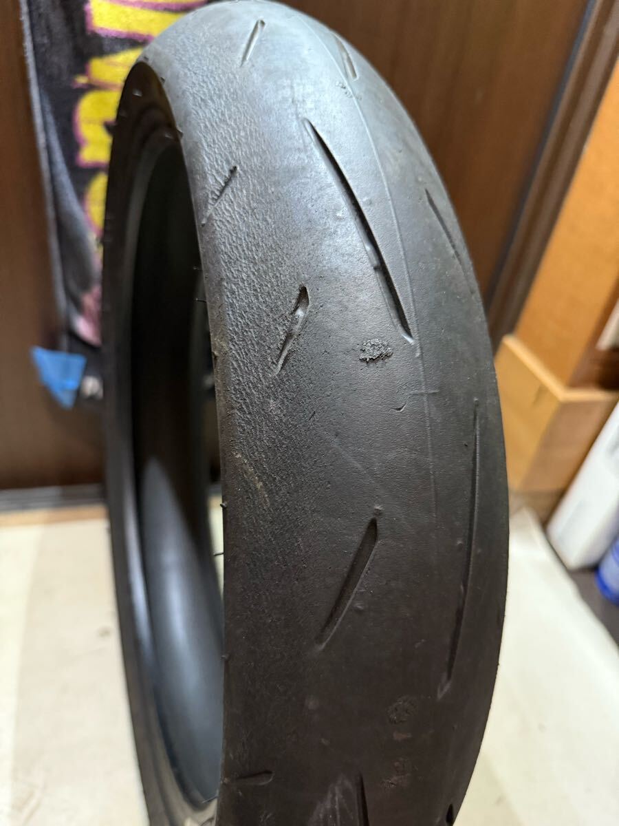 中古MCタイヤ 2022年製造 DUNLOP SPORTMAX α-13SP 110/70R17 ダンロップ スポーツマックス 110 70 17 3422 A3945_画像5
