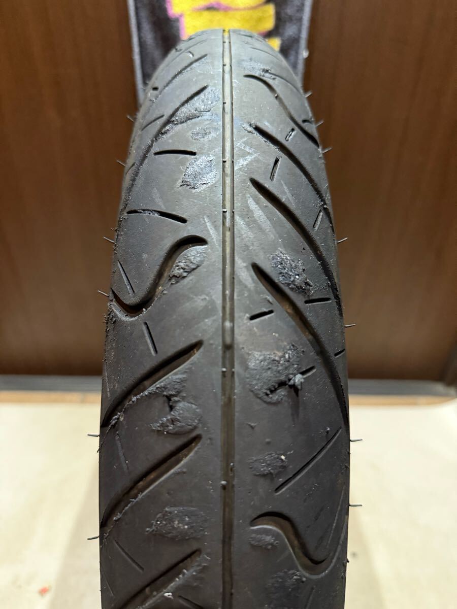 中古MCタイヤ バリ山 2023年製造 IRC ROADWINNER RX-01 100/80-17 ロードウィナー 100 80 17 2423 A3967_画像1