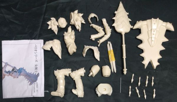 KDG?トイBOX モンスターハンター ベリオシリーズ女剣士 ガレージキット レジンキャストキット