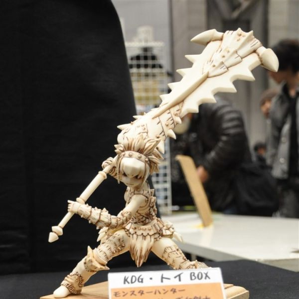 KDG?トイBOX モンスターハンター ベリオシリーズ女剣士 ガレージキット レジンキャストキット