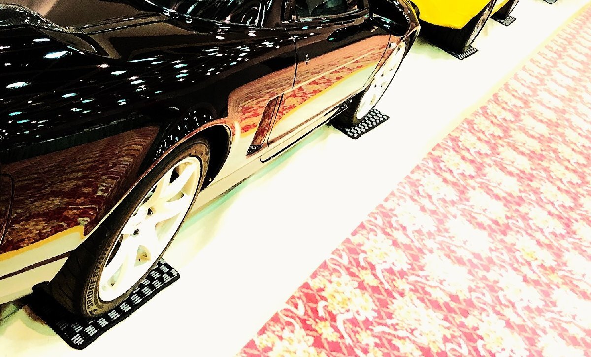 展示車(chē)用マット 60×30cm 4枚 タイヤマット チェック柄 黒 赤 青 白 黃 送料無(wú)料 タイヤ痕 ショールーム カーディーラー 新車(chē) チェッカー柄