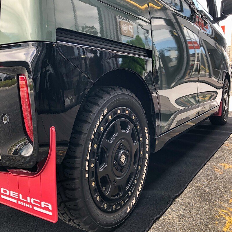 展示車用マット 360×168(cm) 1枚 タイヤマット 厚み:約7mm 黒 送料無料 タイヤ痕 ショールーム カーディーラー デモカー 新車 ブラック