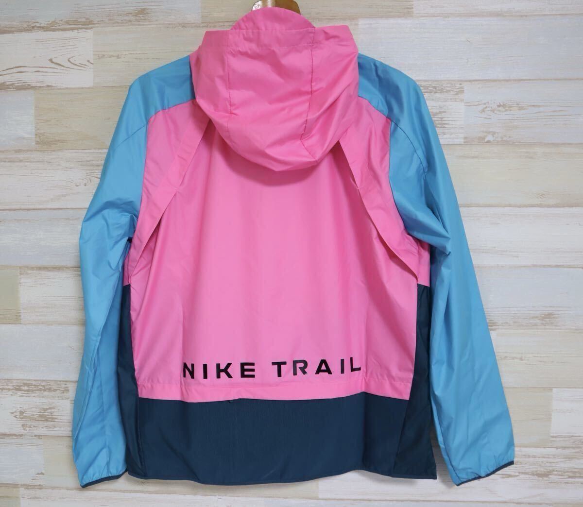 新品 定価17050円 Sサイズ NIKE ナイキ トレイル ランニングジャケット レディース ナイキ シールド DC8042-607_画像6