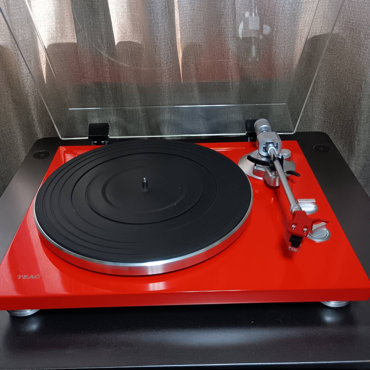 レコードプレーヤー TEAC TN-300