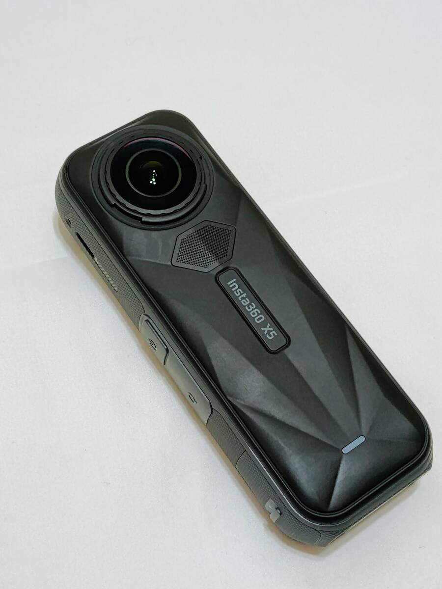 Insta360 X5 通常版 レンズに傷アリ