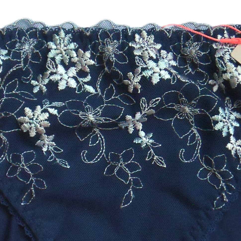 Triumph/AMOSTYLE デイジーガーデン ショーツ M トリンプ/アモスタイル 雛菊花柄/レース ガーリー パンツ ネイビー 新品タグ付 定価\1,430_画像4