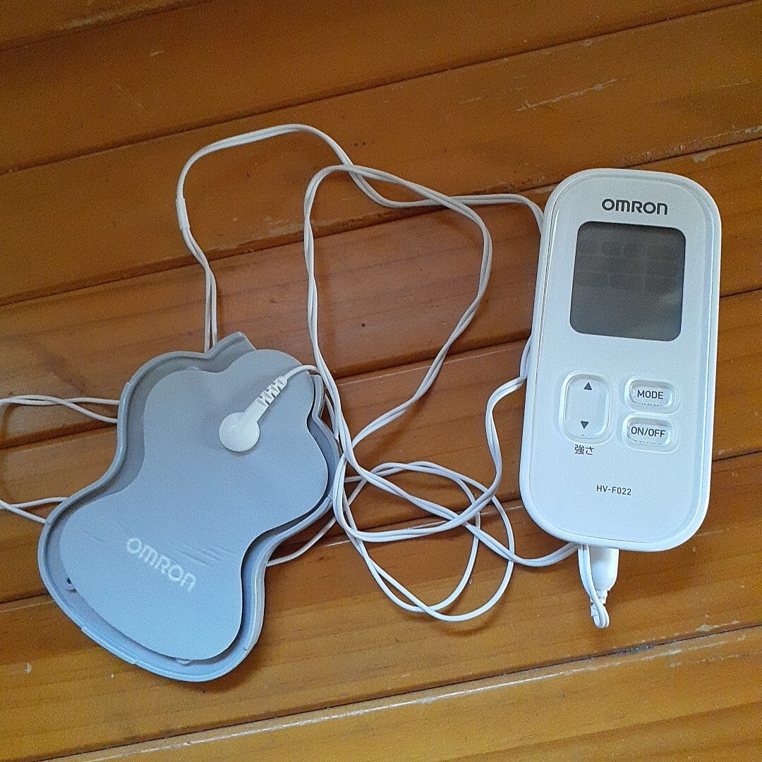 OMRON オムロン 低周波治療器 HV-F022★送料180円