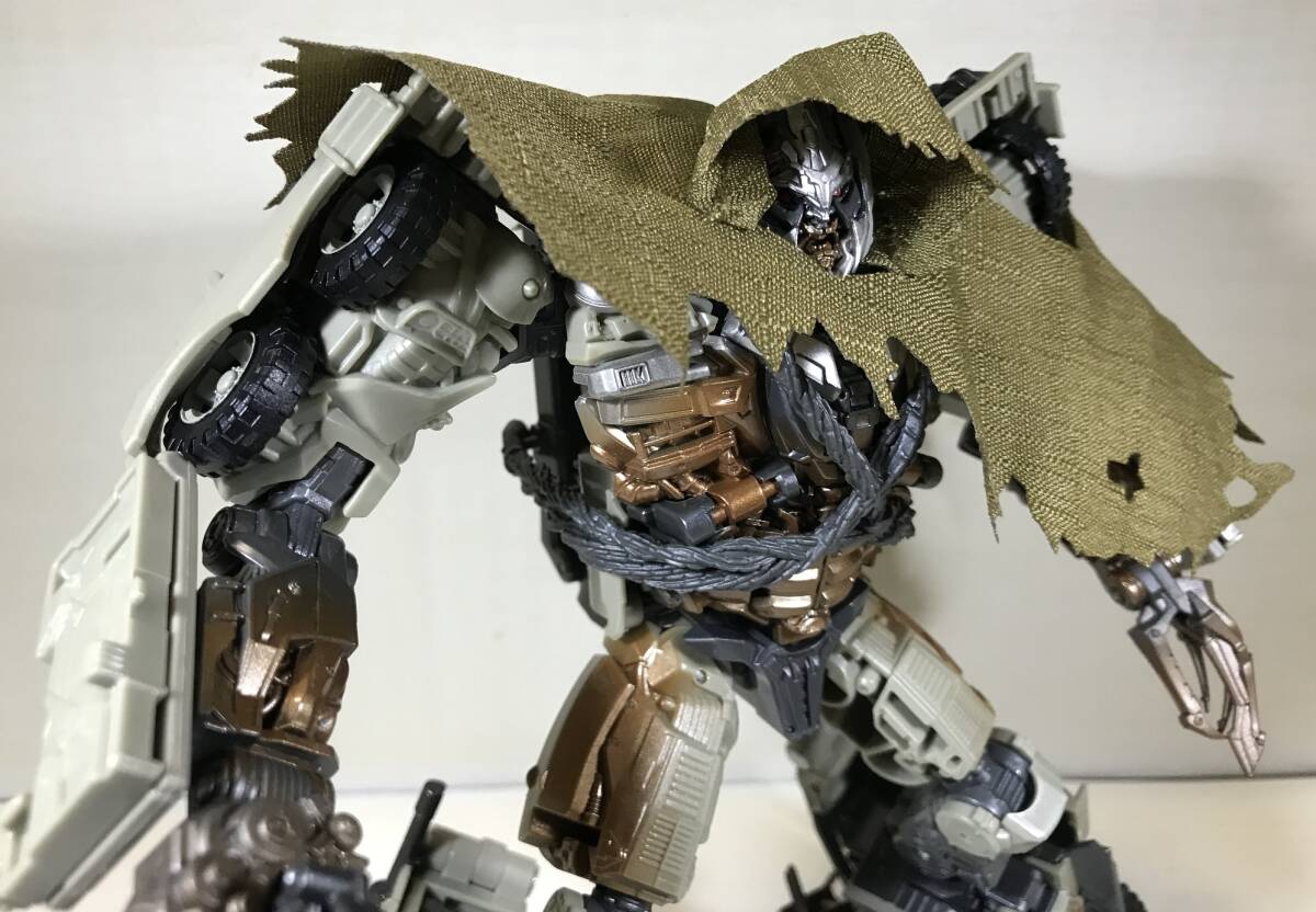 TFジェネレーションズ　スタジオシリーズ　SS-27　メガトロン（ダークサイド・ムーン版）　トランスフォーマー　ジャンク