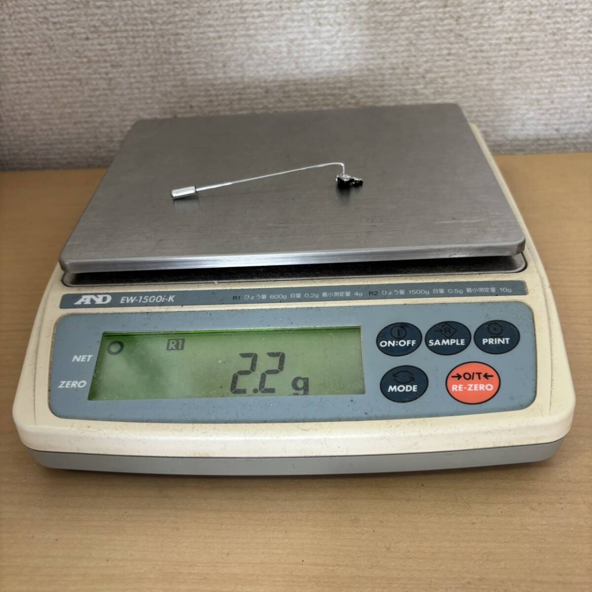 【TF0909？】Vivienne Westwood ラペルピン ピンブローチ　黒 メンズ ネクタイ アクセサリー 箱付き