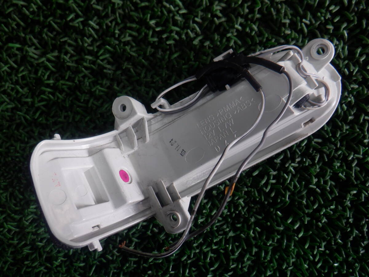 ムーヴ（Ｌ１５０Ｓ）左サイドターンシグナルランプ　ドアミラー用　８１７４０－Ｂ２０１０　５４２８７キロ_画像2