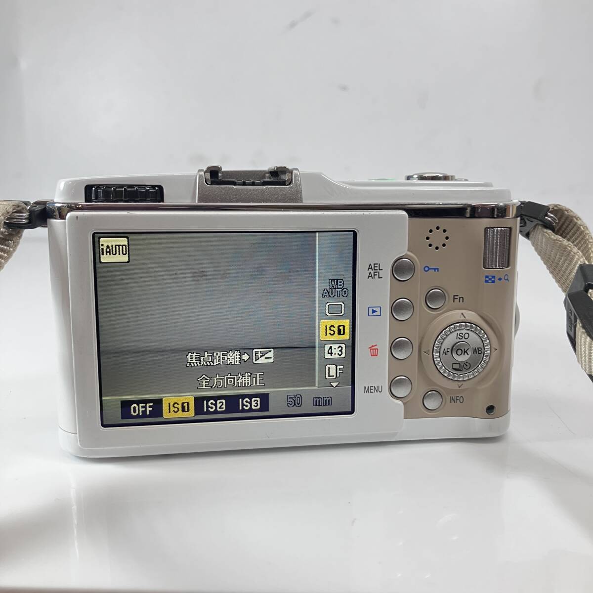 (志)OLYMPUS/オリンパス PEN ミラーレス一眼カメラ デジタル一眼 E-P1 M.ZUIKO DIGITAL 14-42mm 1:3.5-5.6 バッテリー付(I)0930A