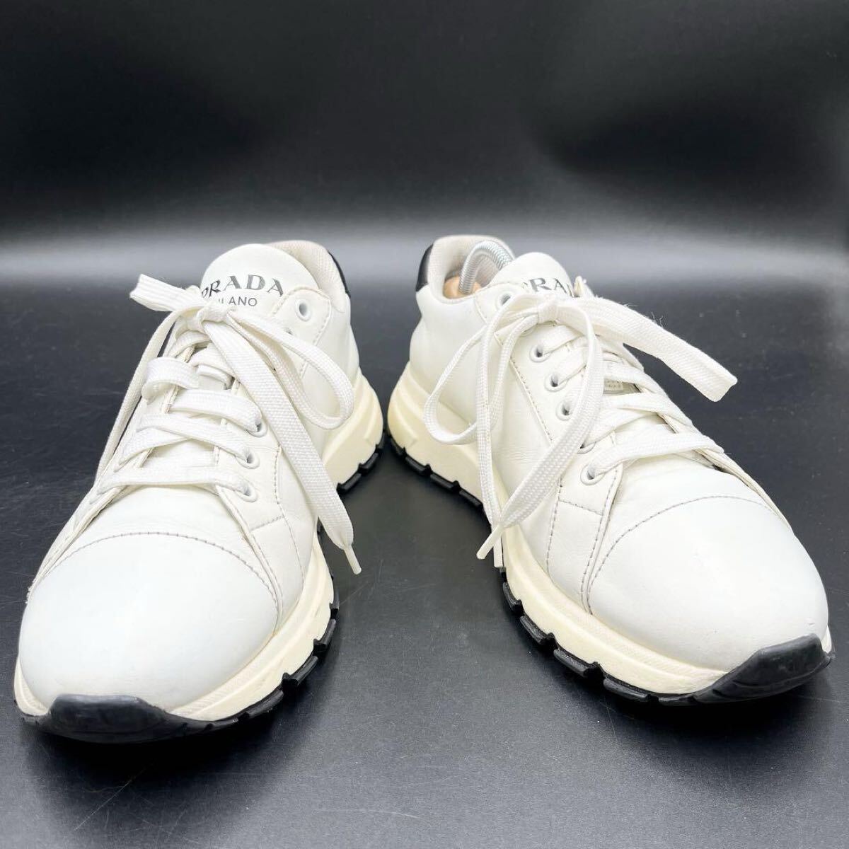 1円 【美品】 PRADA プラダ 【圧倒的存在感】 メンズ サイドロゴ レザー ローカット スニーカー シューズ 靴 ホワイト 白 25.5cm相當(dāng)