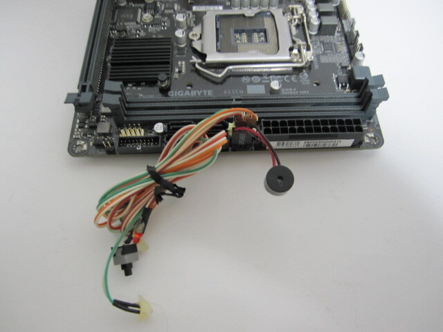 GIGABYTE マザーボード　 B360N-WIFI 　 8世代用