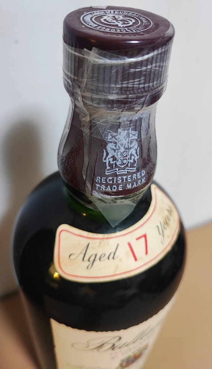 【未開栓】箱付き 赤青紋章 バランタイン 17年 Ballantine's 750ml 古酒
