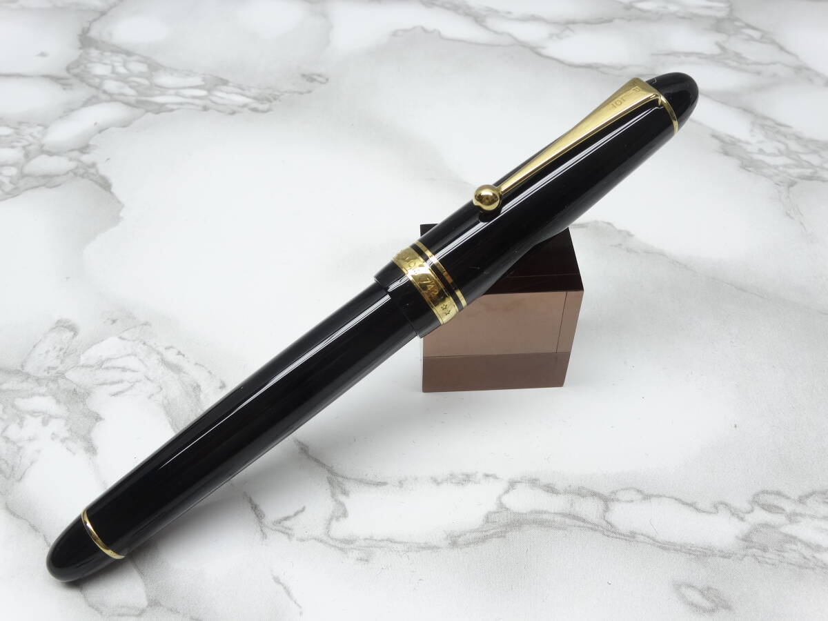 ★未使用 PILOT パイロット CUSTOM 742 ブラック太字 14K-B 萬年筆 ケース付き