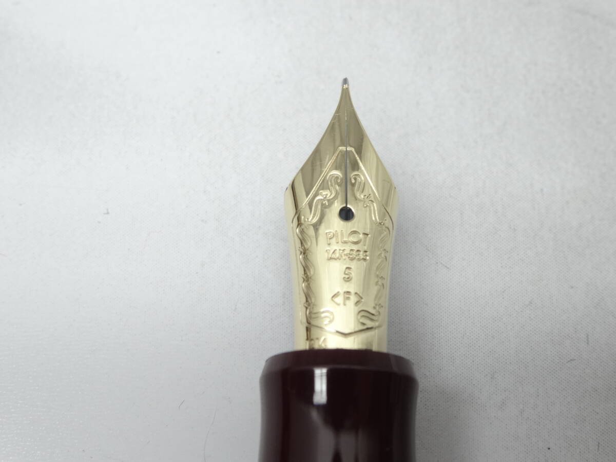 ★美品 PILOT パイロット CUSTOM 74 ディープレッド 14K-F 萬年筆 ケース付き