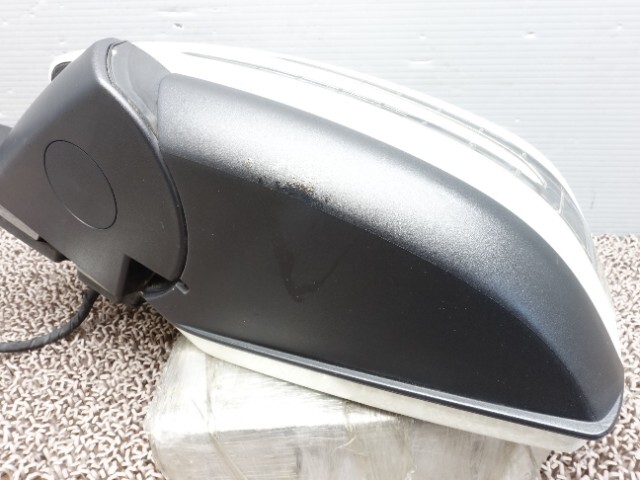 9141　メルセデスベンツ Ｃクラス C200 W204　204248　サイドミラー左　ドアミラー左　650