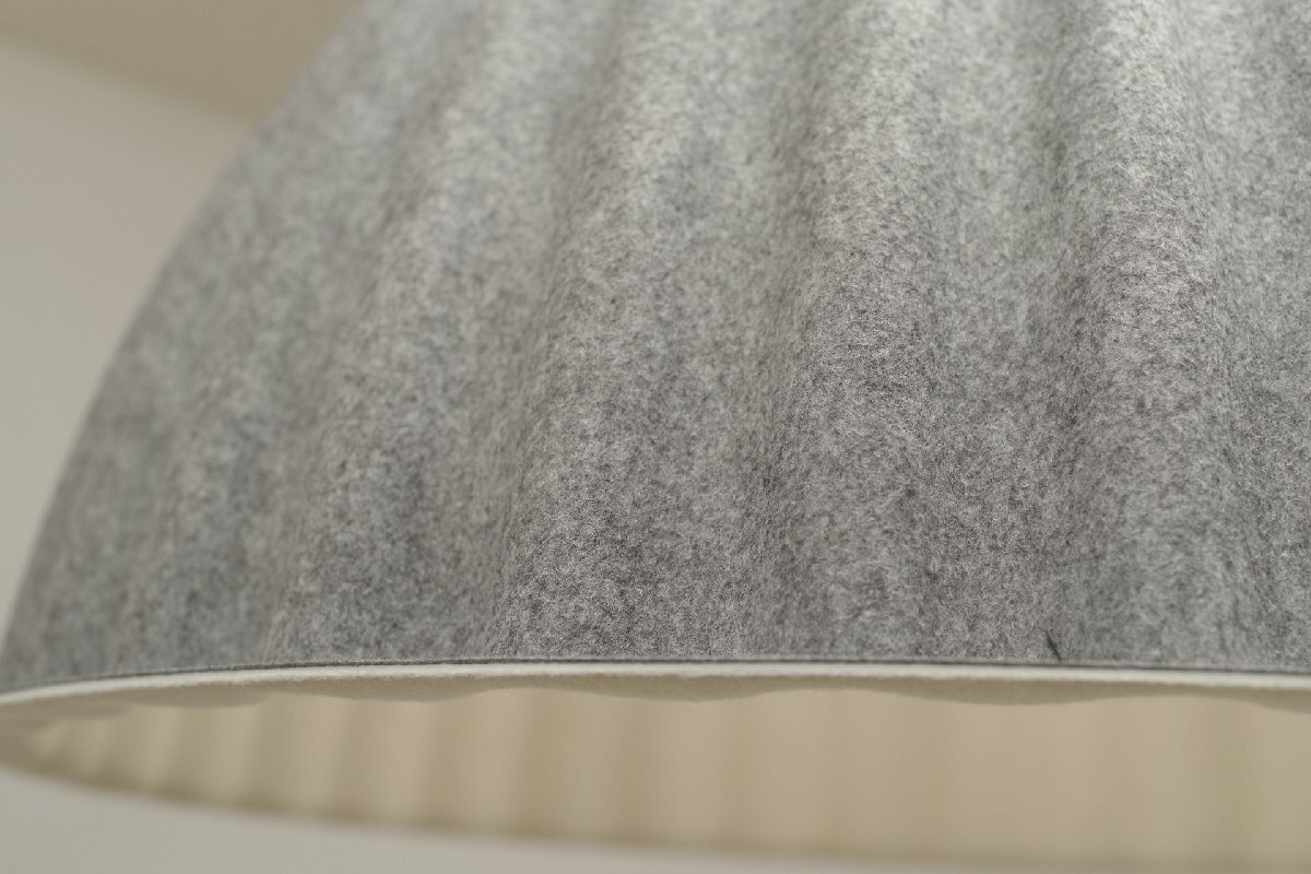 美品 MUUTO ムート UNDER THE BELL 82cm アンダーザベル グレー ペンダントライト E26 北歐 デンマーク ヤマギワ取扱 引掛シーリング A