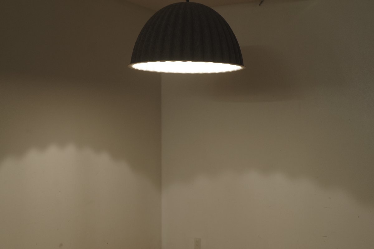 美品 MUUTO ムート UNDER THE BELL 82cm アンダーザベル グレー ペンダントライト E26 北歐 デンマーク ヤマギワ取扱 引掛シーリング A