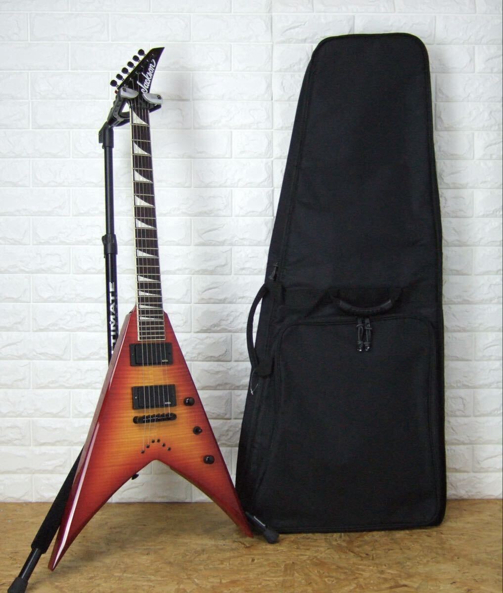 Jackson KING V KVXT CS チェリーサンバースト-セール のファッション通販