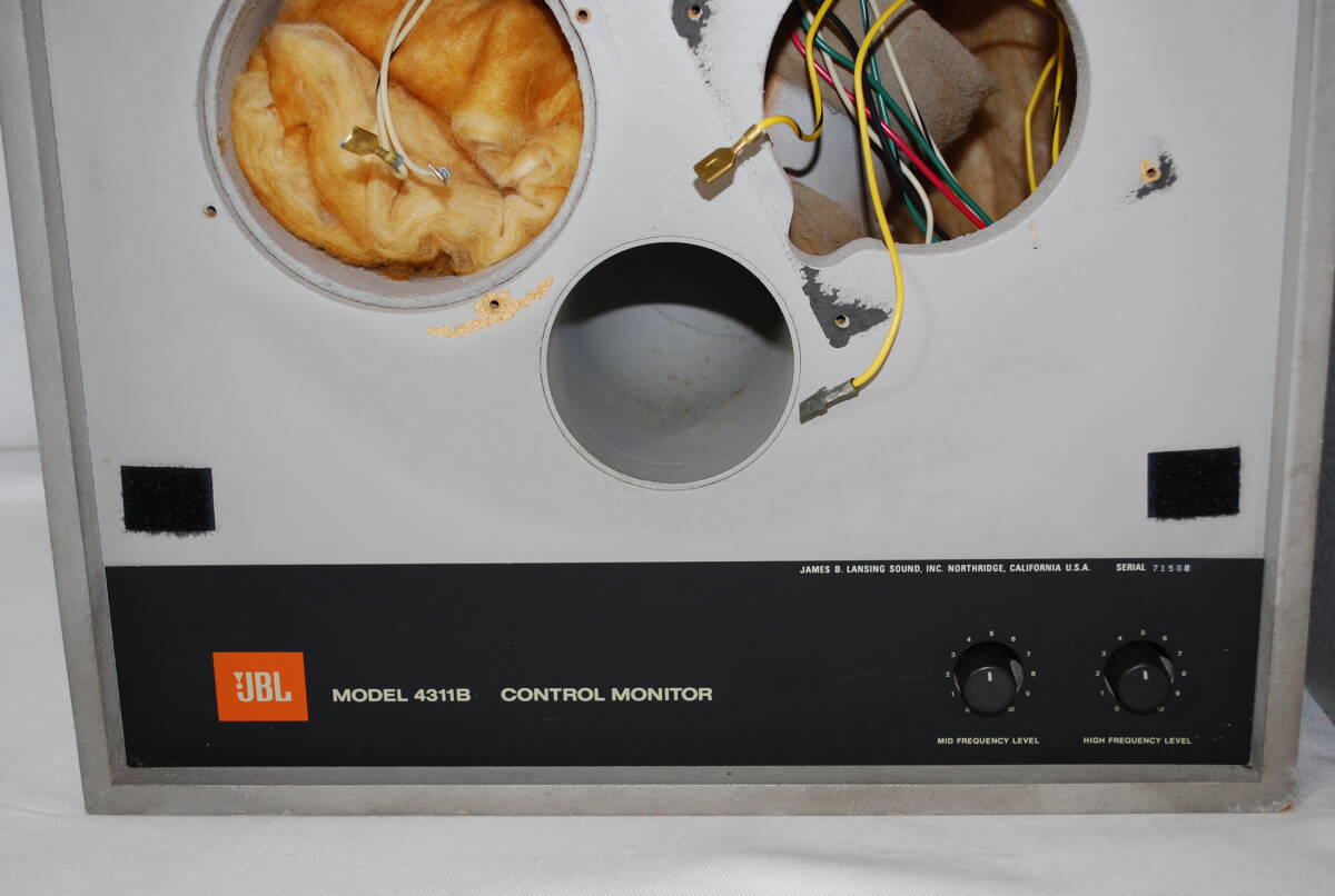 C74◇JBL◇4311B◇スピーカー◇エンクロージャー◇左右ペア◇送料3000円◇