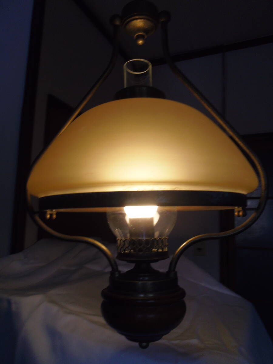 E66◇オイルランプ型◇イタリア制の古い吊照明 電気◇チェーンペンダント◇ガラスシェード◇西洋/アンティーク風◇レトロ◇送料1600円◇