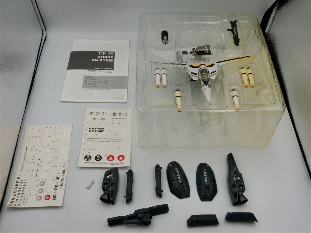 T【4q-78】【80サイズ】▲YAMATO やまと/超時(shí)空要塞マクロス VF-1S ストライクバルキリー フィギュア/※ヤケ?外箱傷み有